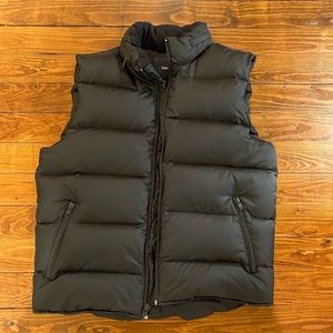 GAP Men’s Black Goose Down Filled Winter Puffer Vest Jacket